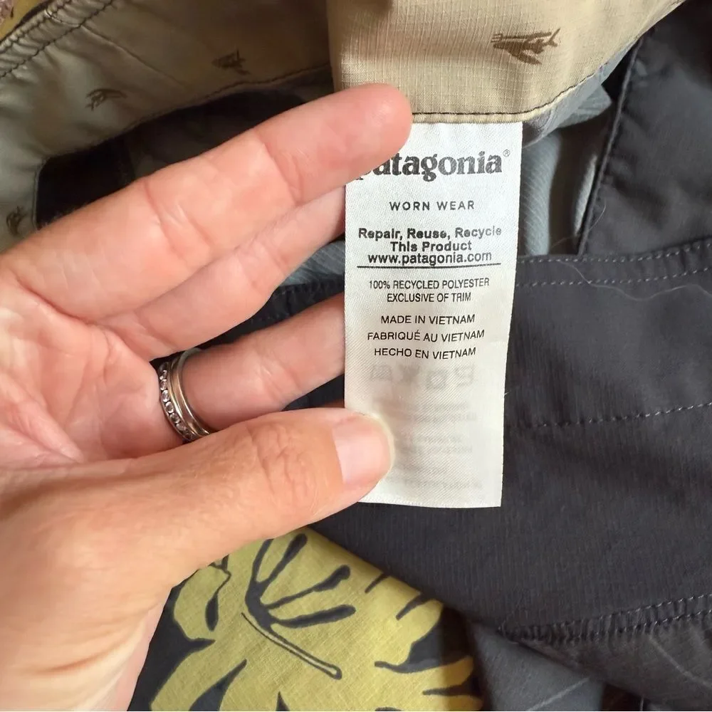 Patagonia Men's Swim Shorts - gray and Yellow Floral size 35 - Picture 9 of 9